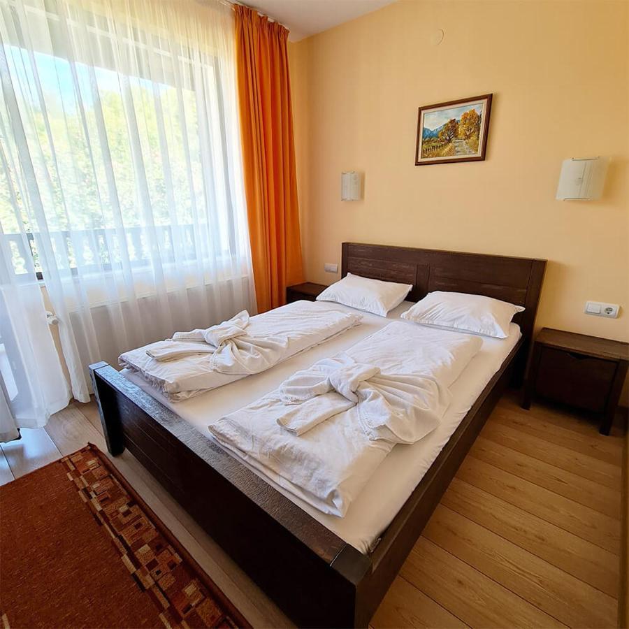 Family Hotel Chiflik Hills Zewnętrze zdjęcie