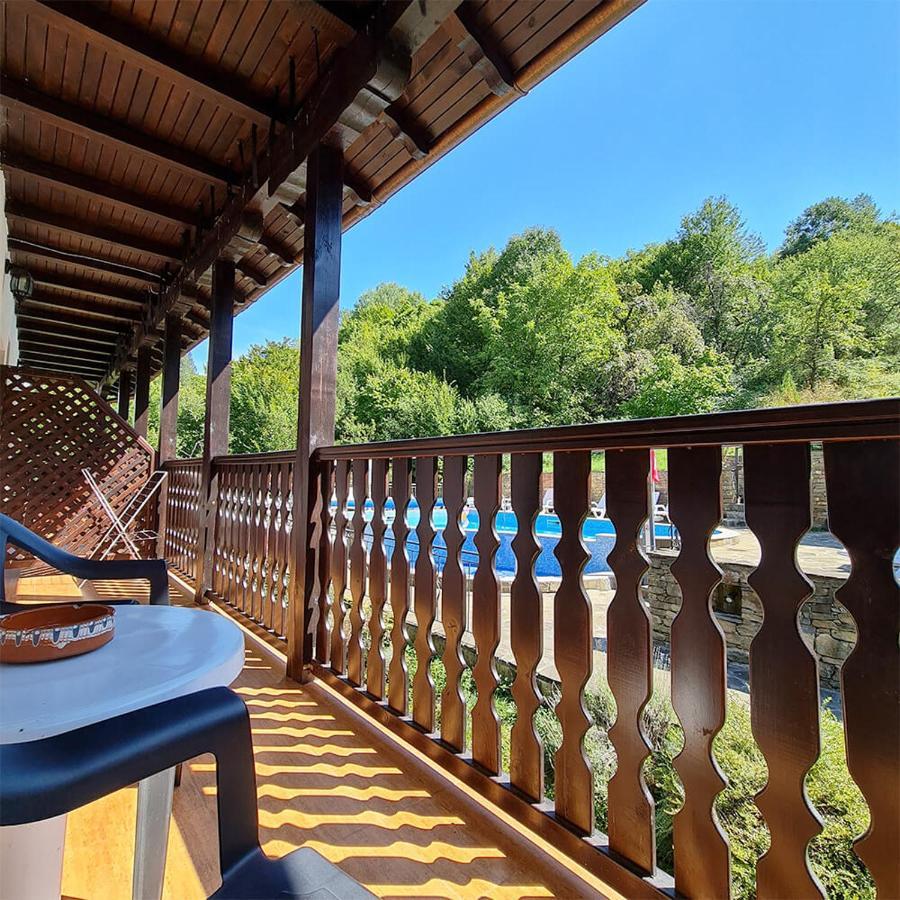 Family Hotel Chiflik Hills Zewnętrze zdjęcie