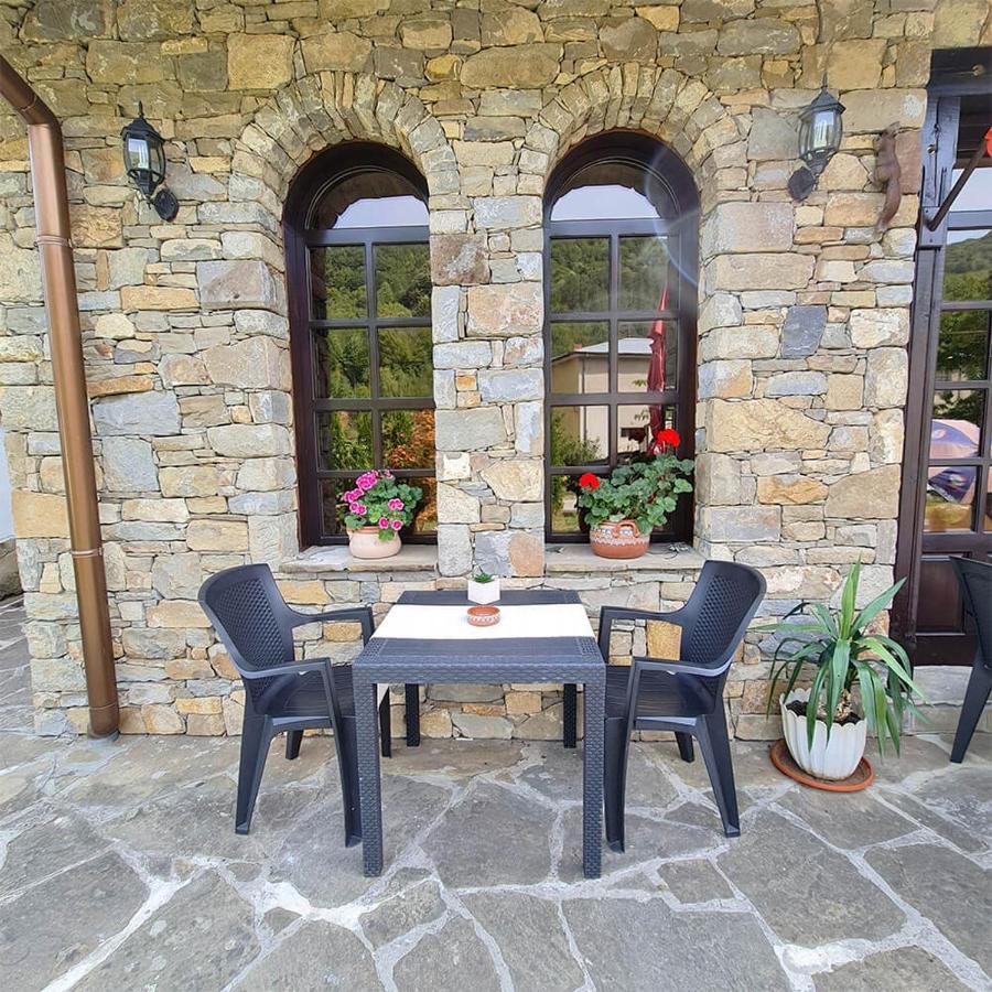 Family Hotel Chiflik Hills Zewnętrze zdjęcie